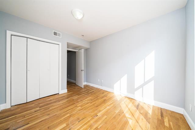 Building Photo - 348 8th St