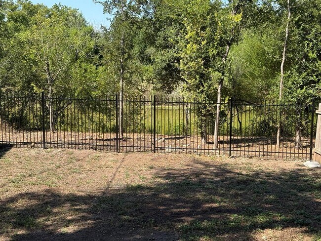 Building Photo - 13339 Water Oak Ln