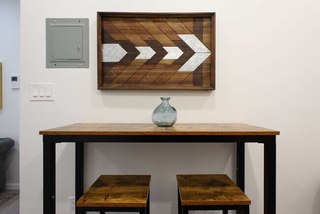 Building Photo - 240e E 75th St