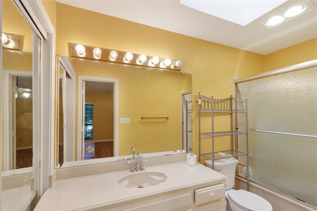 Building Photo - 2709 Big Oaks Dr