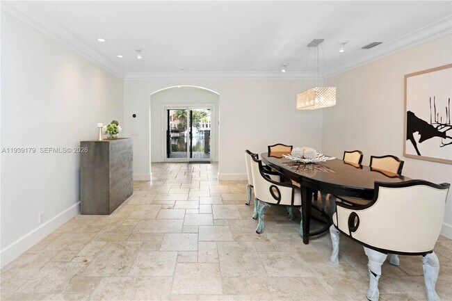 Building Photo - 1108 Washington St