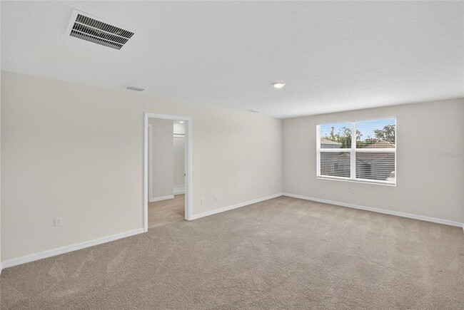 Building Photo - 3288 Silver Date Dr