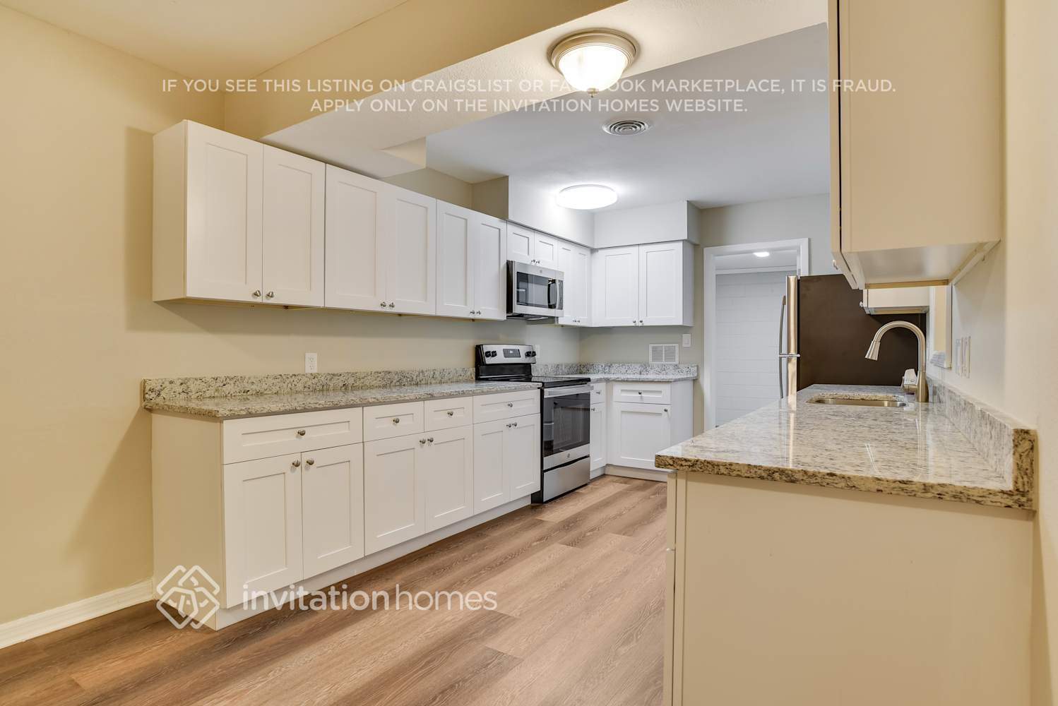 Building Photo - 5915 Westbury Dr