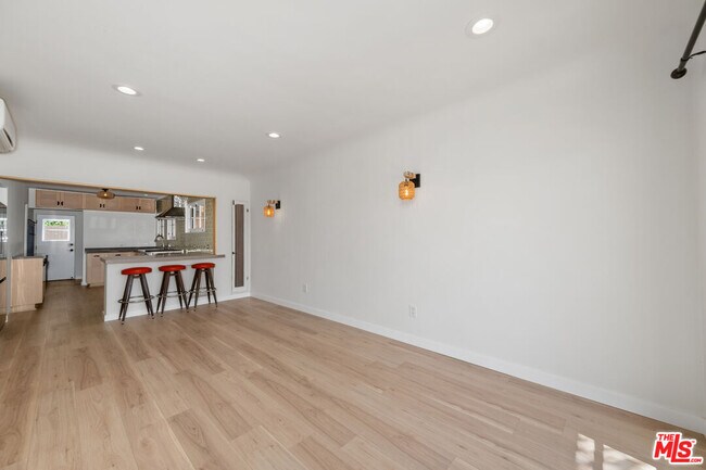 Building Photo - 3846 Lyceum Ave