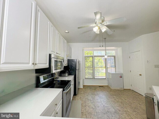 Building Photo - 7822 Quill Point Dr