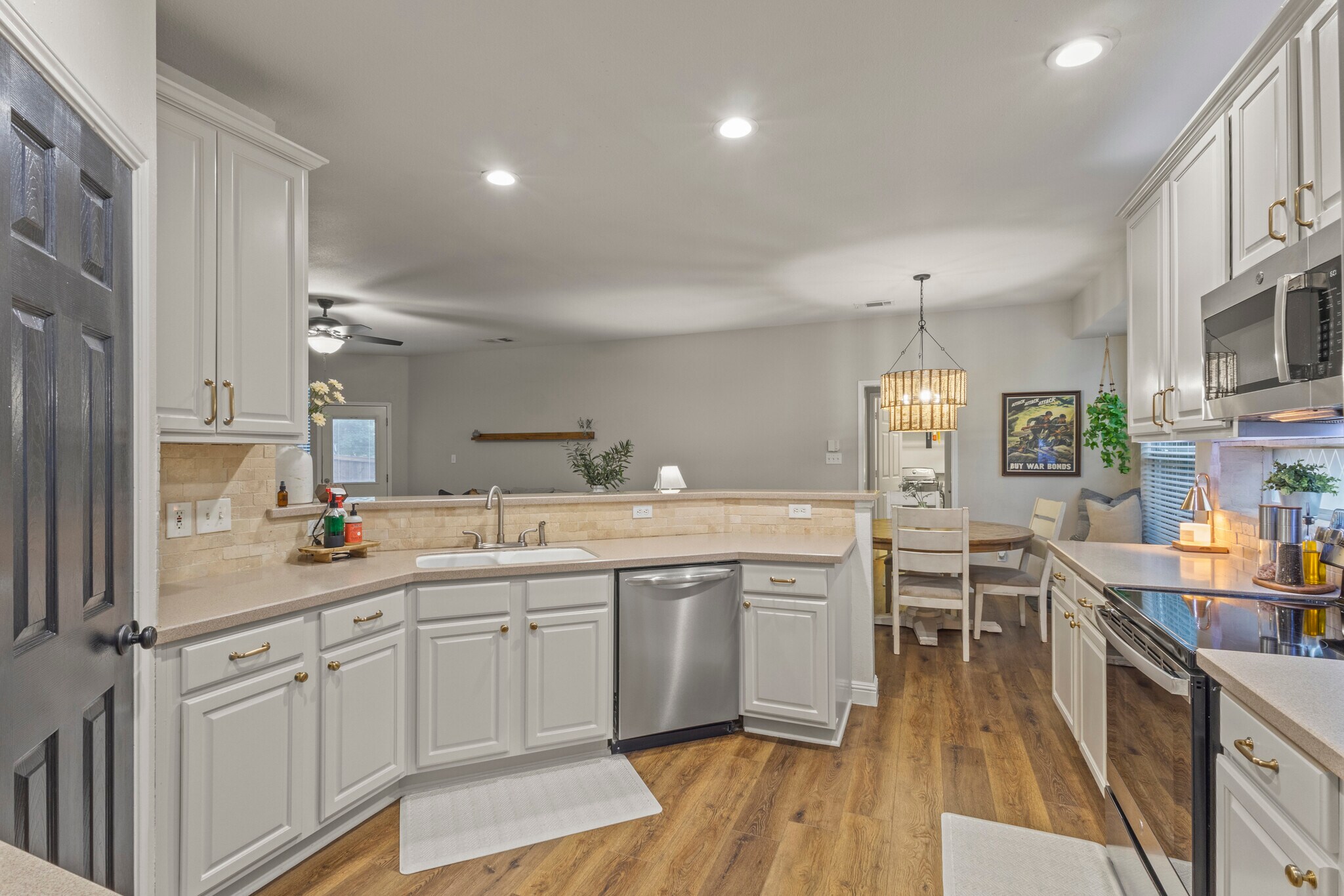 Building Photo - 7005 Stone Canyon Ct
