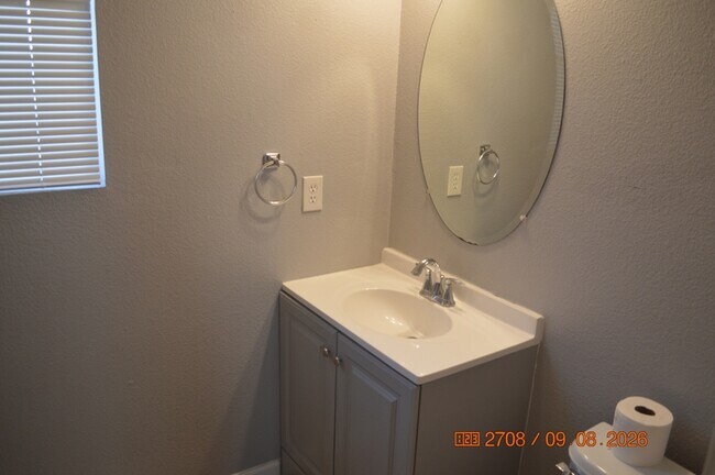 Building Photo - 5305 Cottage Cove Dr