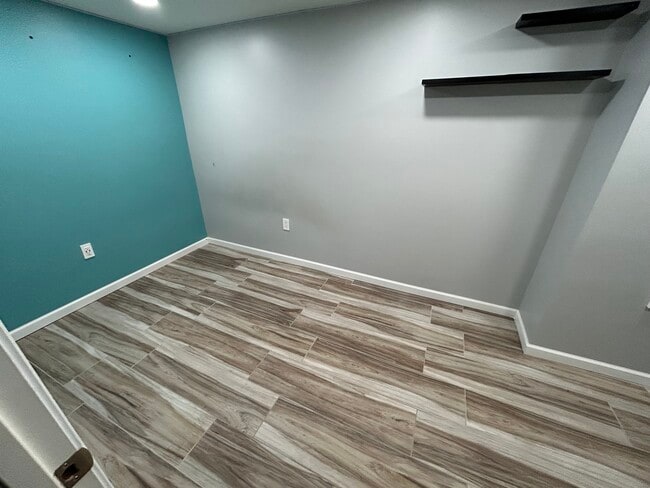 Building Photo - 6838 Moccasin St