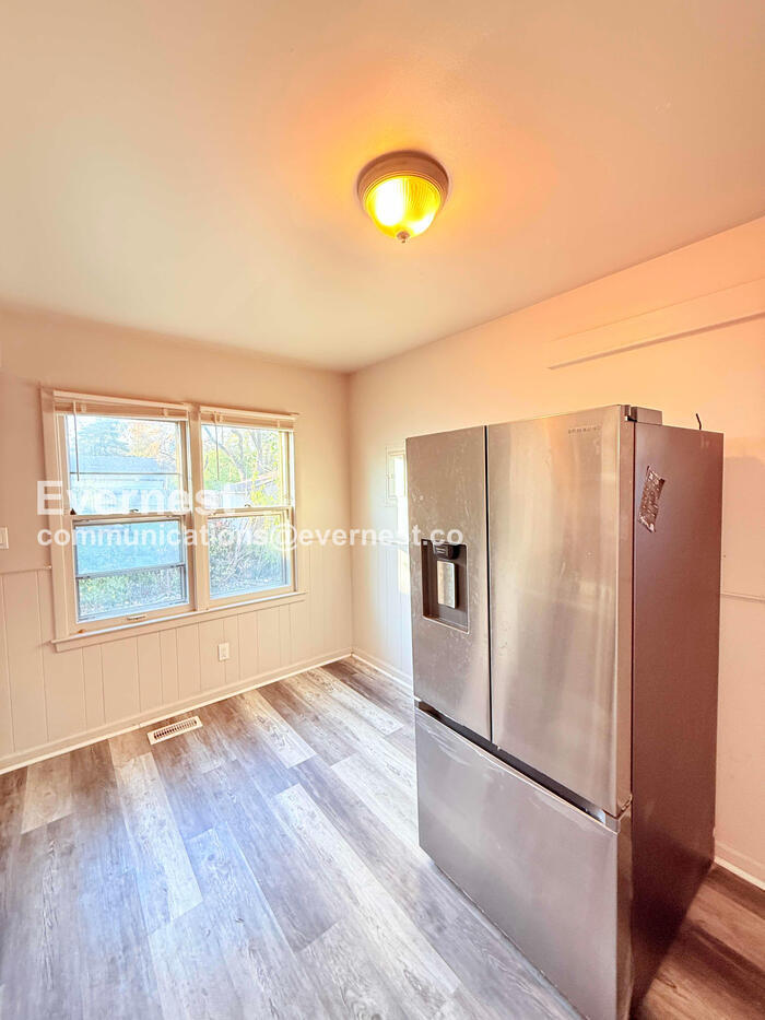 Building Photo - 19148 Hilton Dr