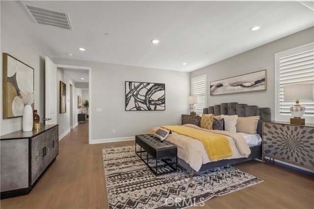 Building Photo - 370 Sawbuck