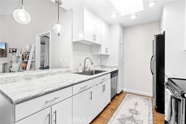 Building Photo - 4210 Vía Arbolada