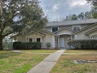 Building Photo - 3BR/3BA Two-Story Quad – Prime Location & Move-In Ready!