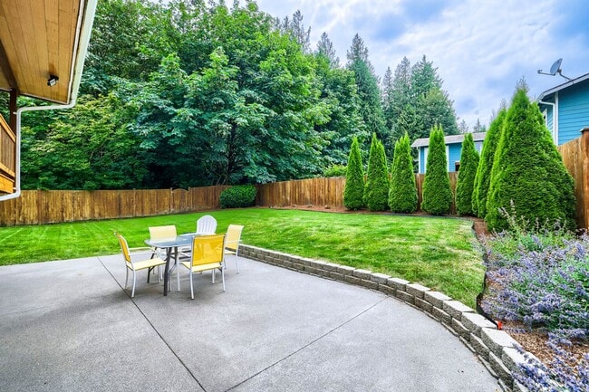 Building Photo - Beautiful Mother-in-Law Style Home in Everett, WA!