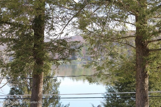 Building Photo - 63 Shore Dr