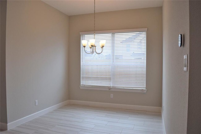 Building Photo - 26910 Brighton Valley Way