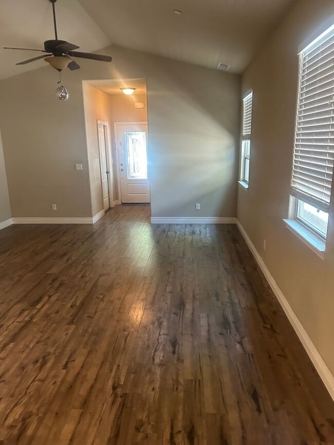 Building Photo - 13 Overseer Ct