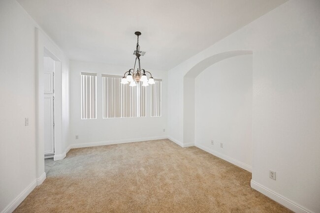 Building Photo - Welcome Home!  One Store Home