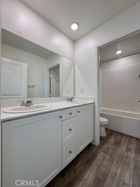 Building Photo - 28798 Enclave Ln