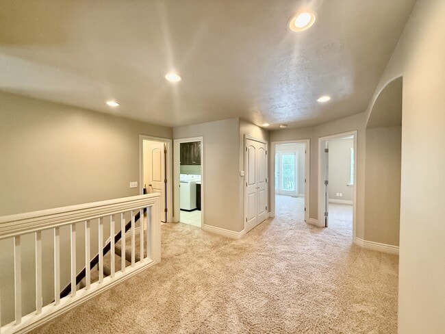 Building Photo - 2028 E 4500 S