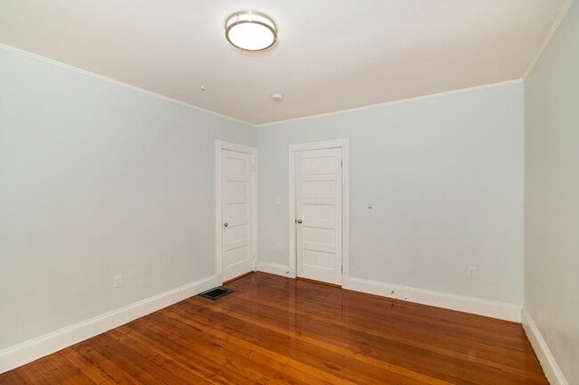 Building Photo - 21 Wollaston Ave