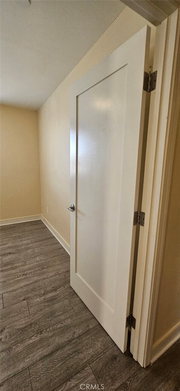 Building Photo - 1631 E 85th St