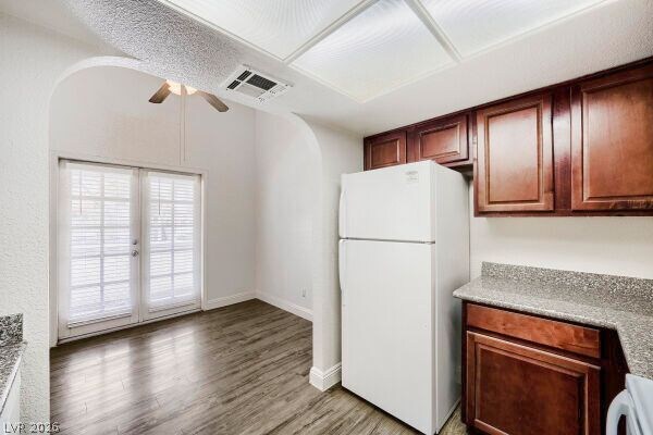 Building Photo - 1412 Bass Dr