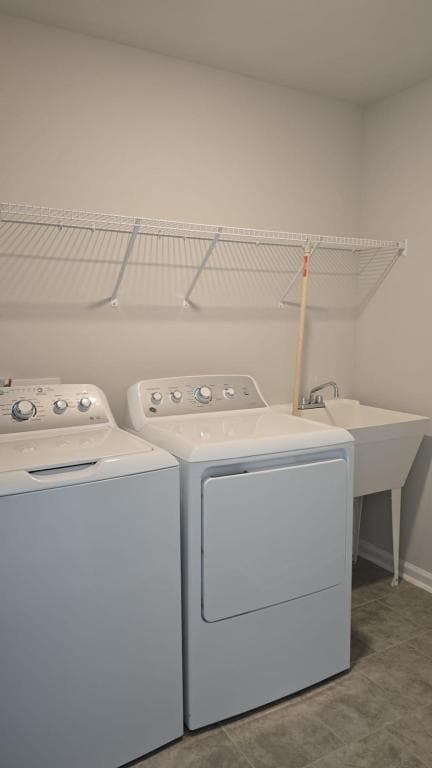 Building Photo - 1422 Maple Br Cir