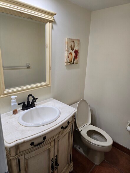 Building Photo - 933 Cypress Grove Dr