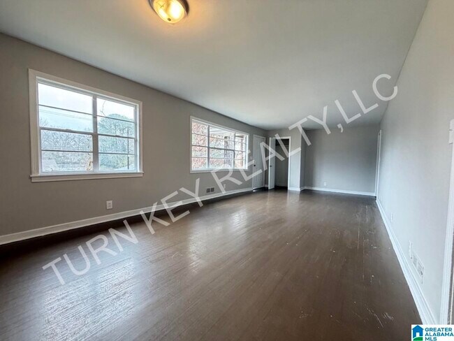 Building Photo - 908 5 Mile Rd