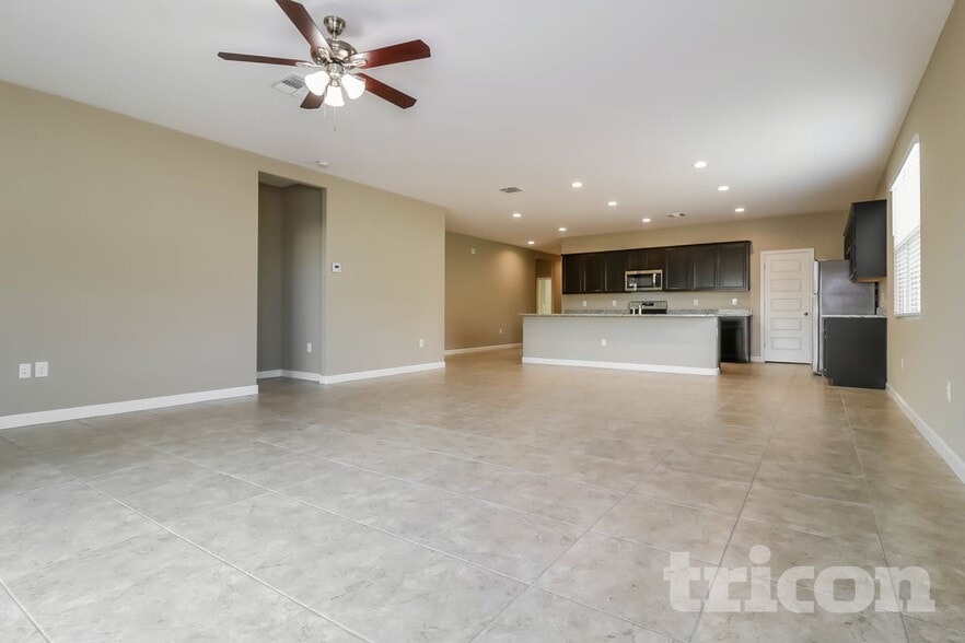 Building Photo - 5324 W Stargazer Pl