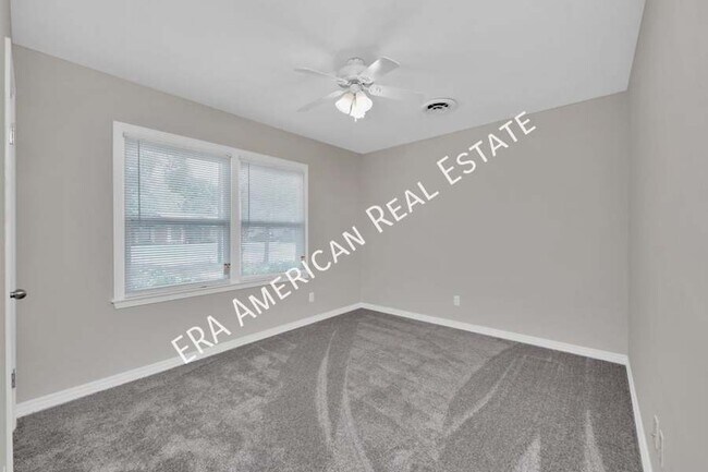 Building Photo - 120 Willard Rd NW