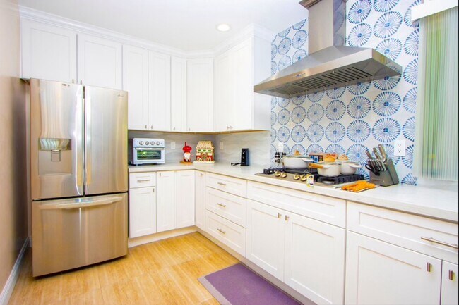 Building Photo - 430 Jefferson St