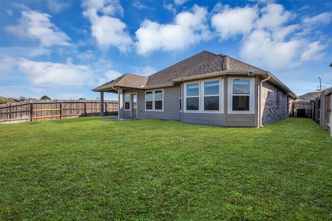 Building Photo - 1202 Oak Barrel Run