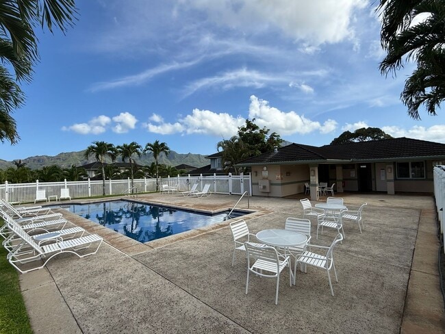 Building Photo - Regency at Huleia Lihue Two bedroom, two and a half bath, unfurnished corner unit Townhome.
