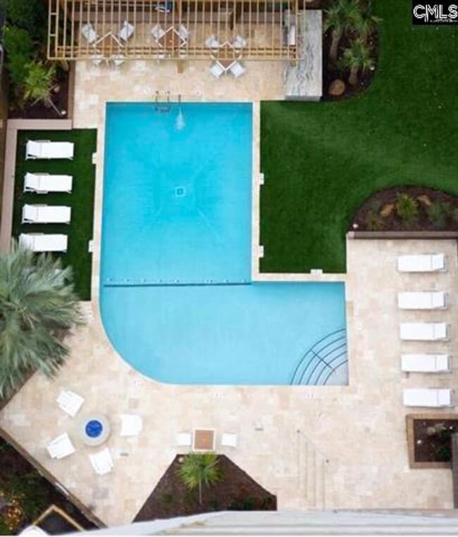 Building Photo - SP186