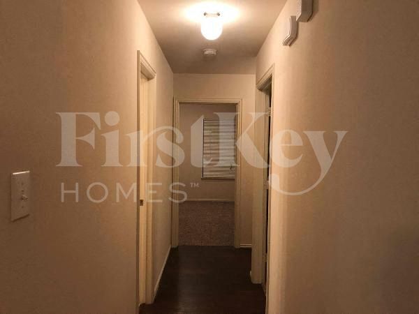 Building Photo - 1218 Jewel Ln