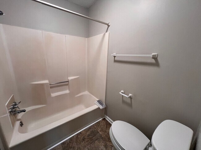 Building Photo - 502 Windellwood Cir