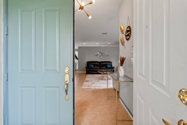 Building Photo - 2253 Balsan Way