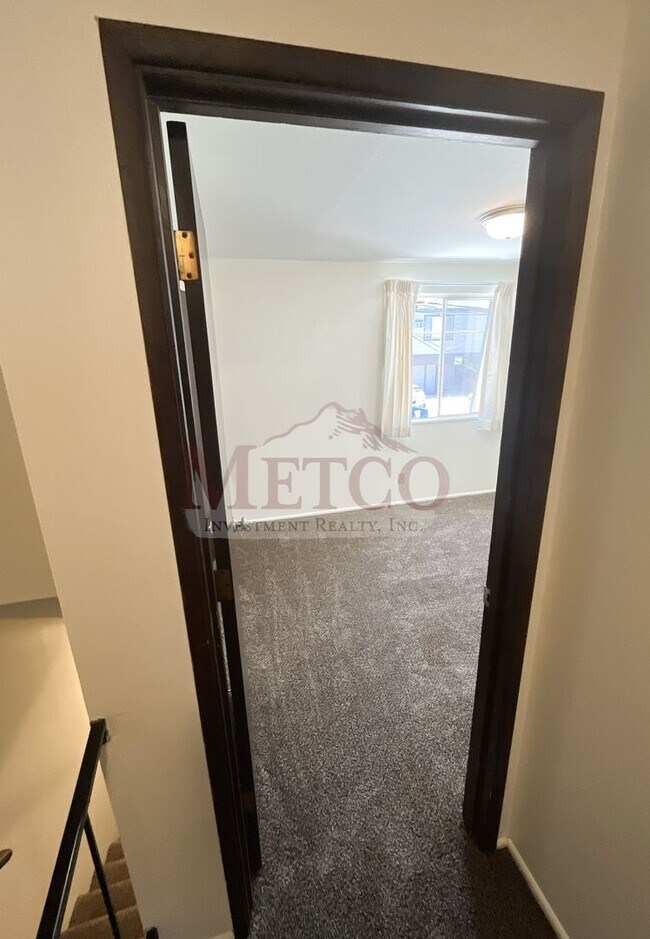 Building Photo - 14401