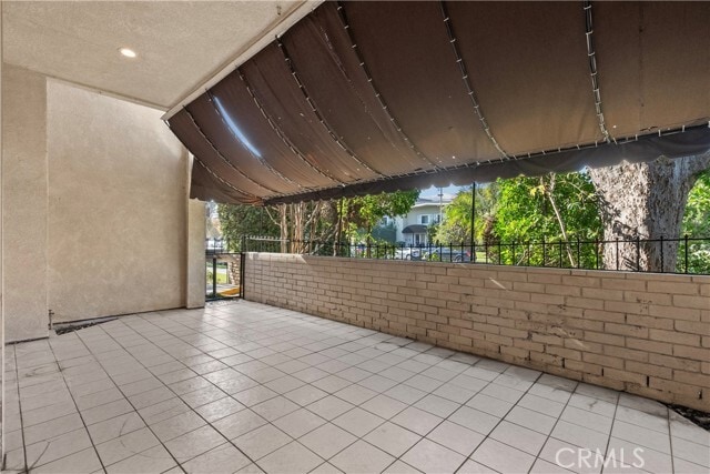 Building Photo - 5282 Lindley Ave