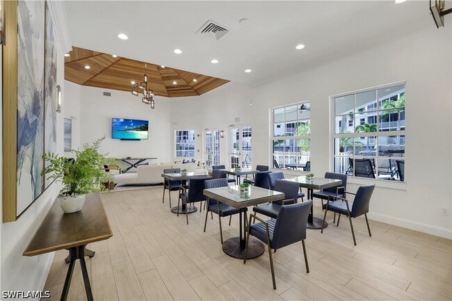 Building Photo - 400 Flagship Dr