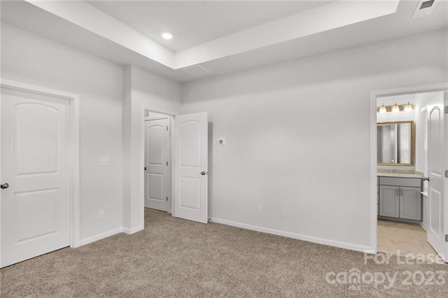 Building Photo - 10105 Hemingway Pl