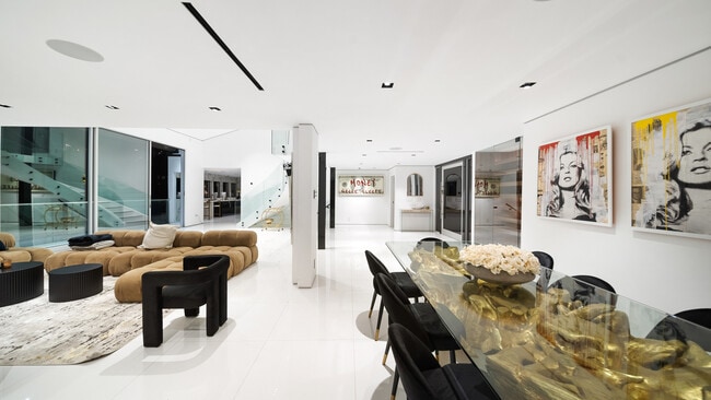 Building Photo - 1623 Viewmont Dr