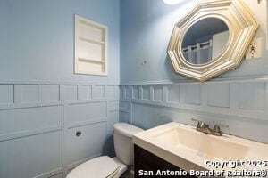 Building Photo - 800 Brooks Ave