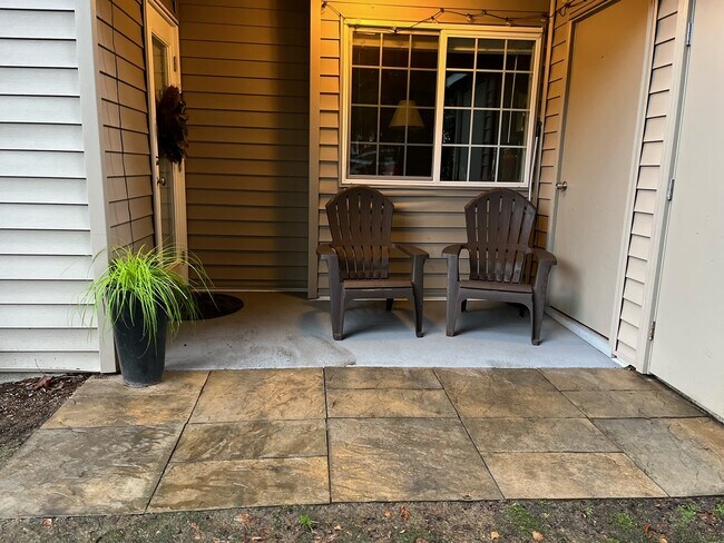 Patio - 10009 NE 120th Ln