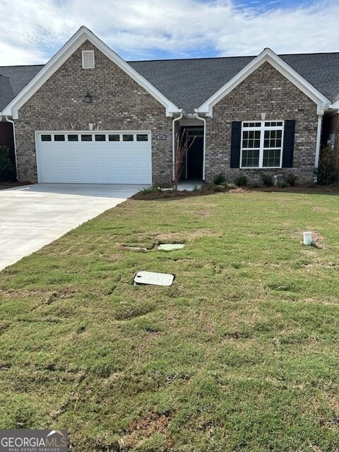 Primary Photo - 107 Freedoms Wy