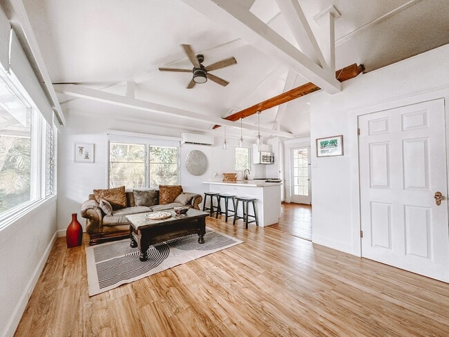 Building Photo - 328A Oneawa St