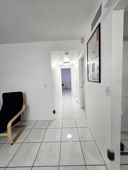 Building Photo - 1102 Green Pine Blvd