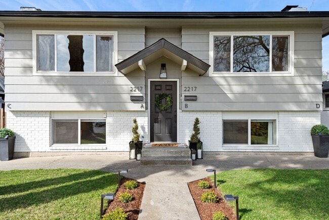 Building Photo - Savvy 1B/1B Unit B I Near Gonzaga/WSU/EWU & 5 Hospitals I Pet Friendly (Furnished)