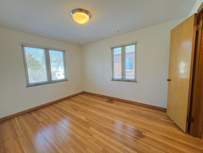 Building Photo - 2030 Harwitch Rd